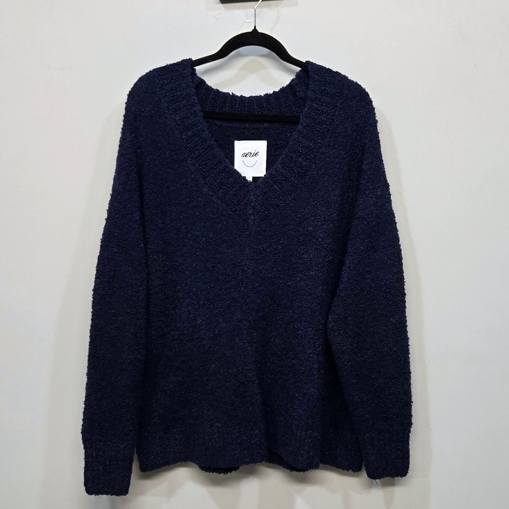 Aerie Oversized Sweater Large Navy Blue V Neck Boucle Fuzzy Cozy Soft Slouchy